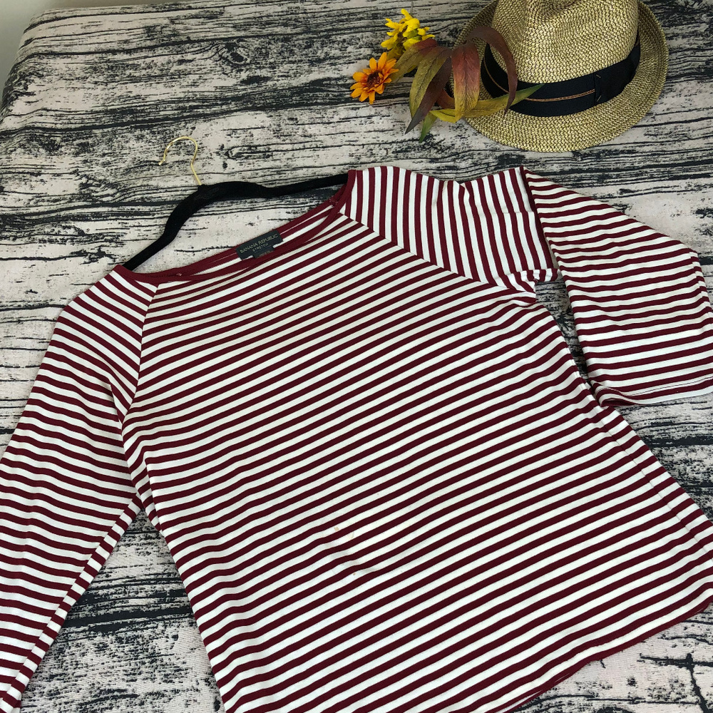Banana Republic Pull-Over Top